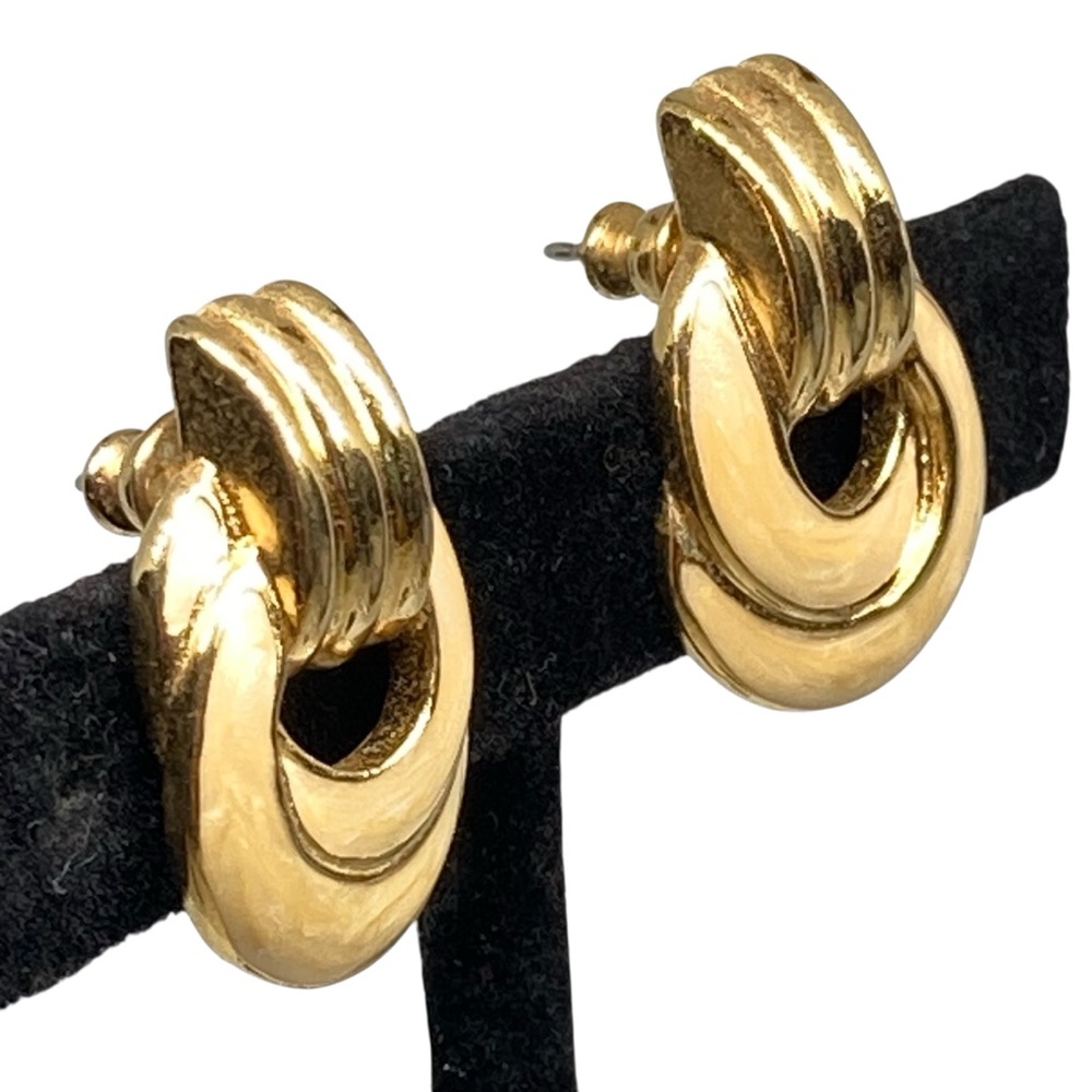 VTG Trifari Earrings Gold-Tone Cream Enamel Hoop Door Knocker Style Posts